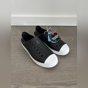 | BNWT | Sketchers | Foamies: Guzman Steps - Aqua Surge Black in Boys size 4